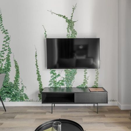 Urban Jungle Apartments By Reside Baltic Vilnius Bagian luar foto