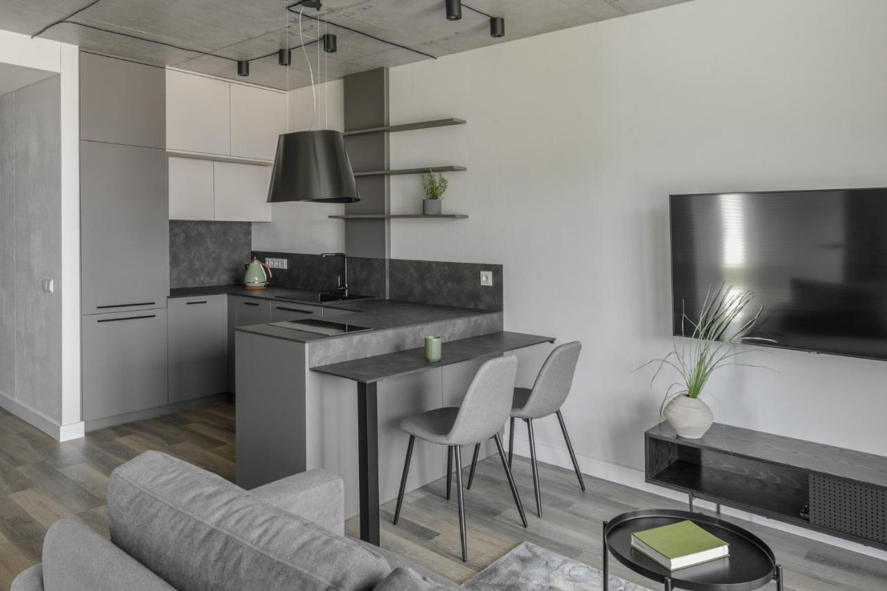 Urban Jungle Apartments By Reside Baltic Vilnius Bagian luar foto
