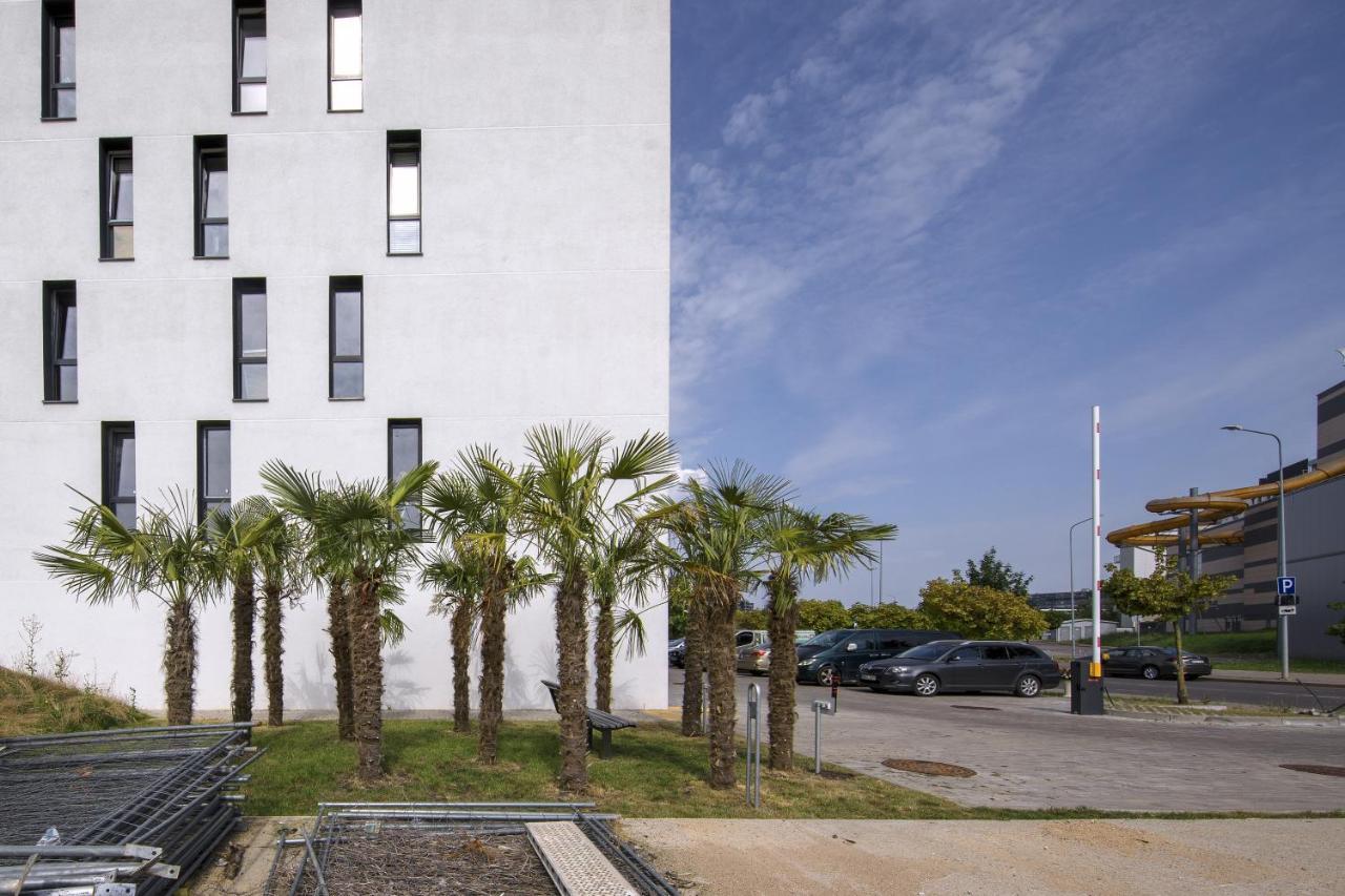 Urban Jungle Apartments By Reside Baltic Vilnius Bagian luar foto